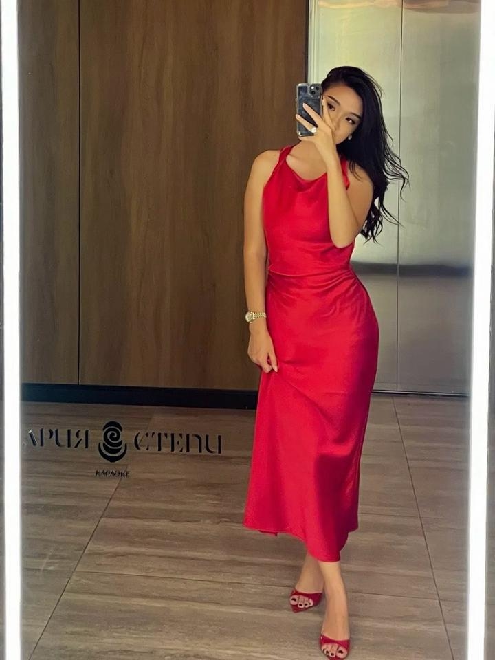 Красное платье ZARA