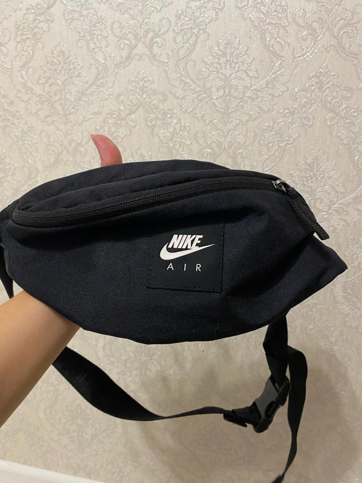 Сумка на пояс Nike Air