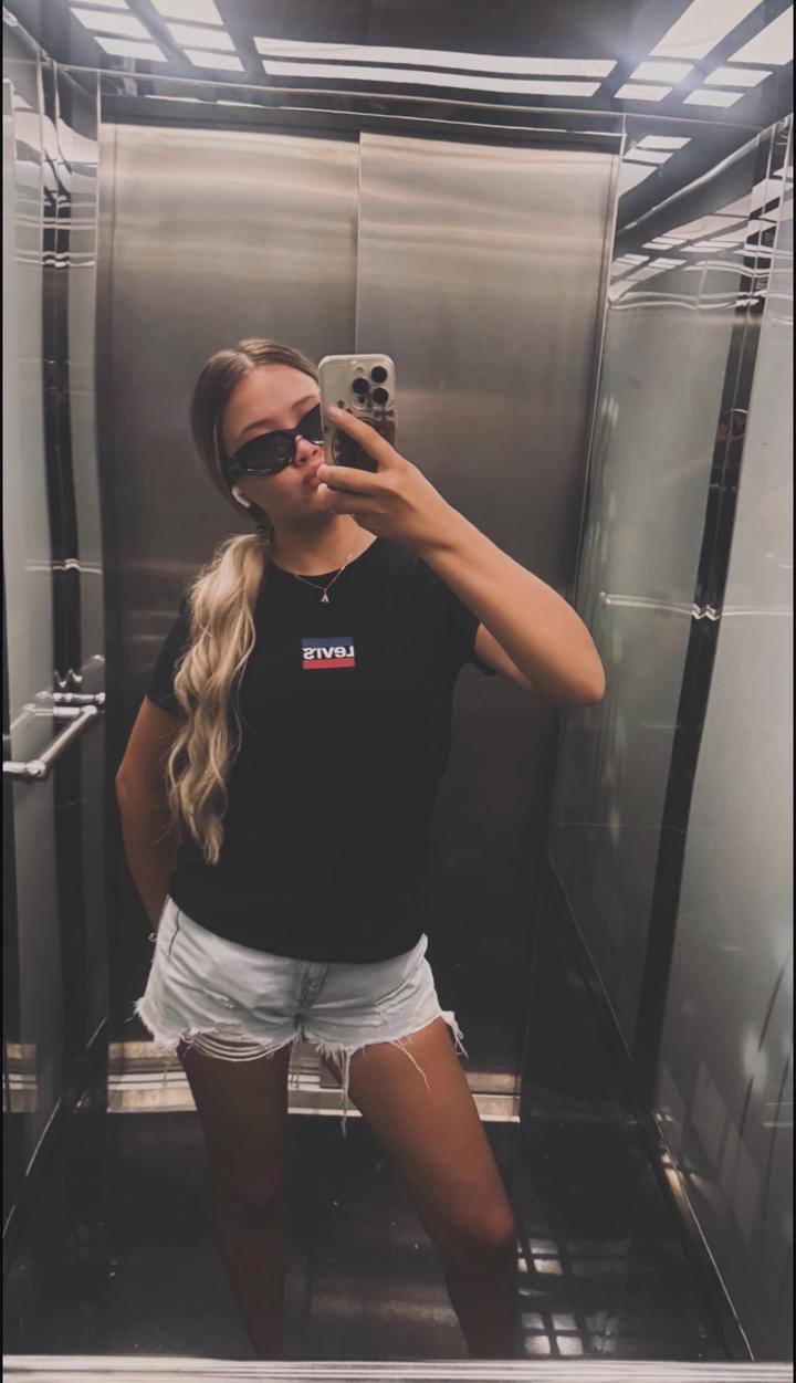 Levi's