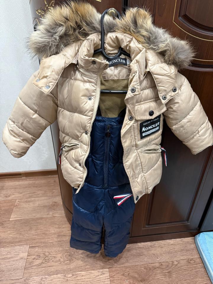 Moncler Зимний комбинезон для мальчика