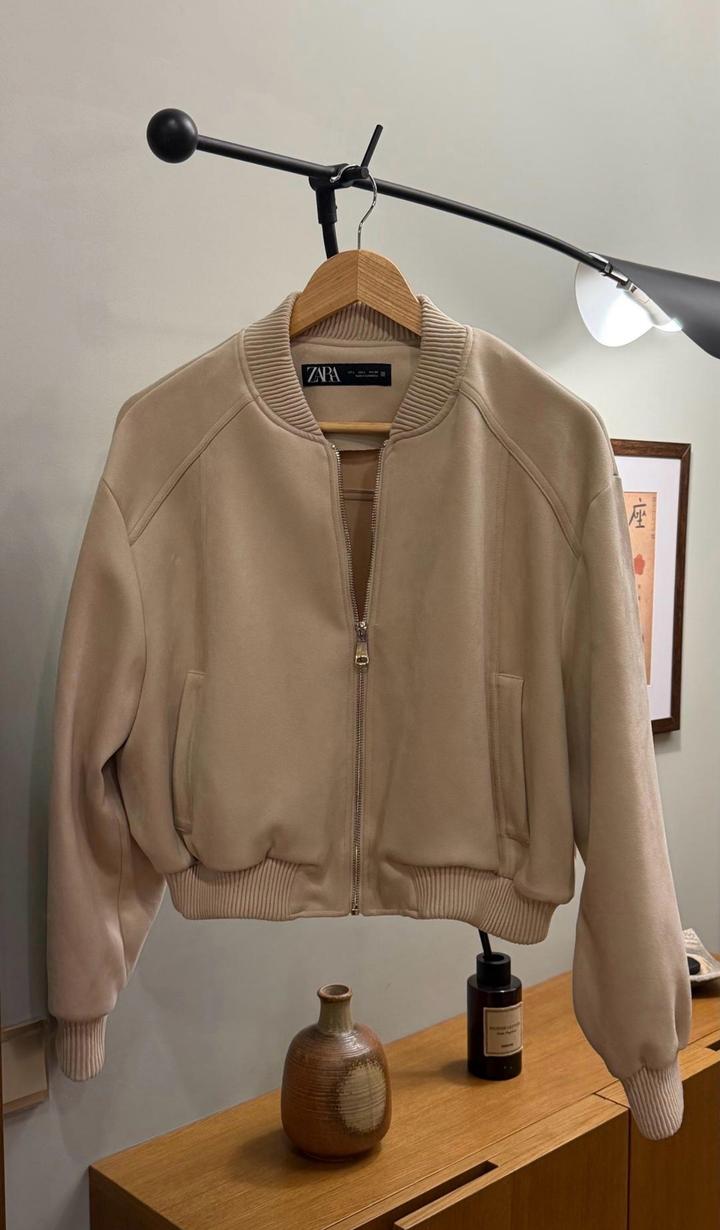Бомбер ZARA