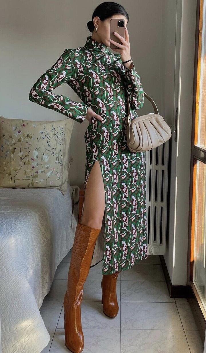 Zara Платье с принтом и разрезом