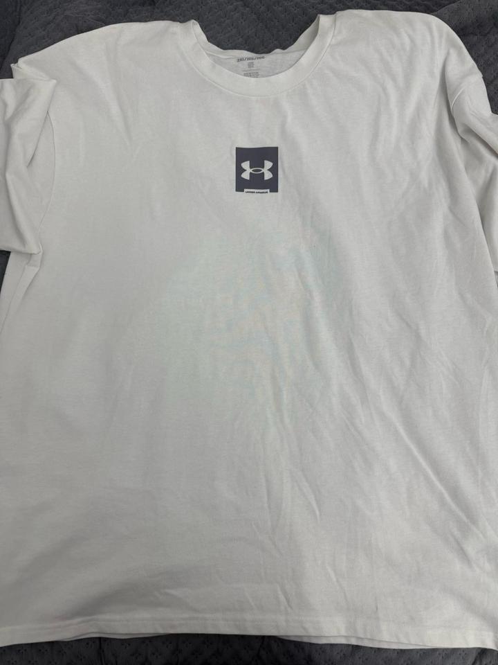 Базовая белая футболка Under Armour на 4Хл