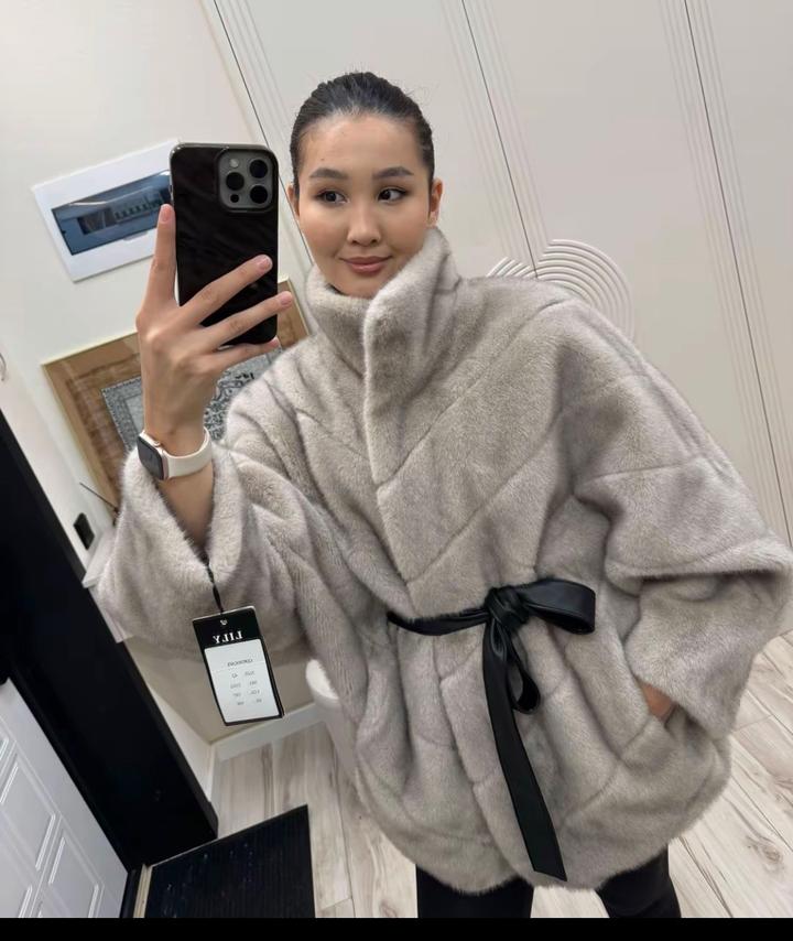Шуба от lily brend