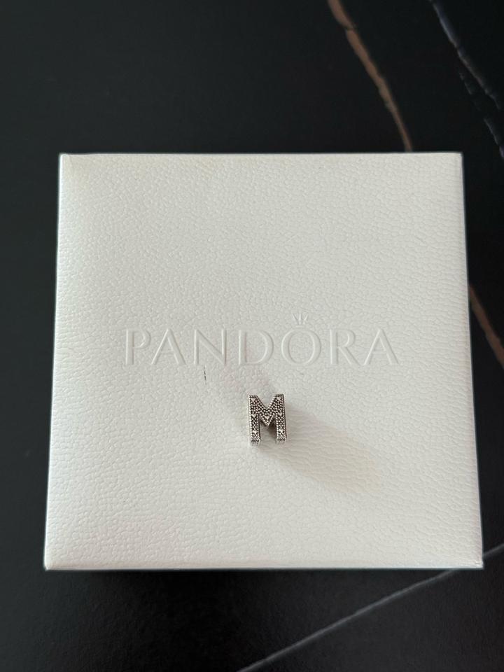 Шарм «Буква М» Pandora