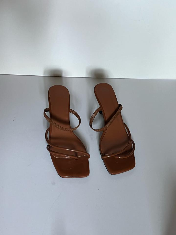 Нет бренда