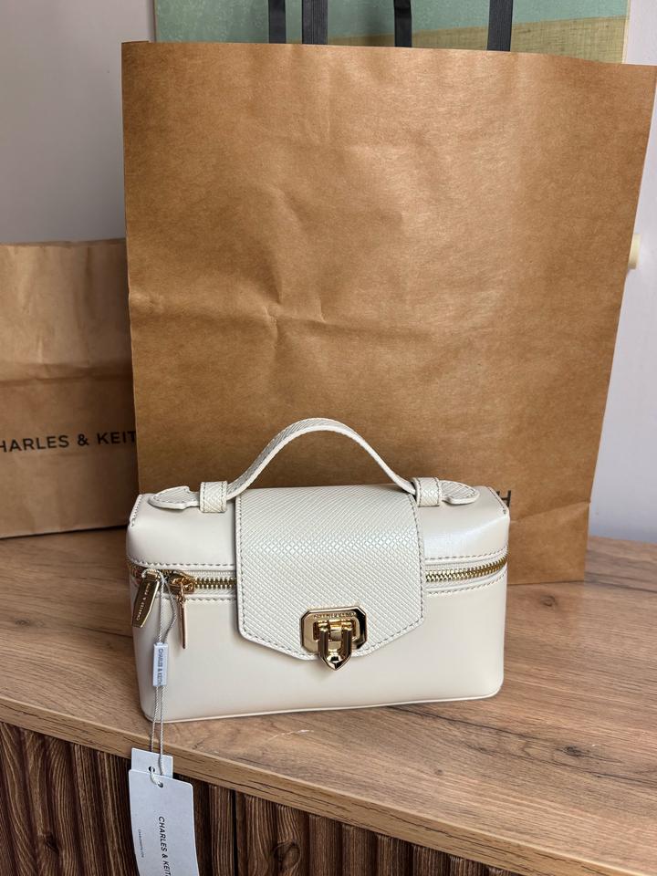 Charles & Keith