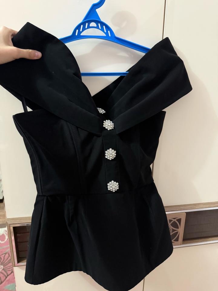 Secret Store костюм