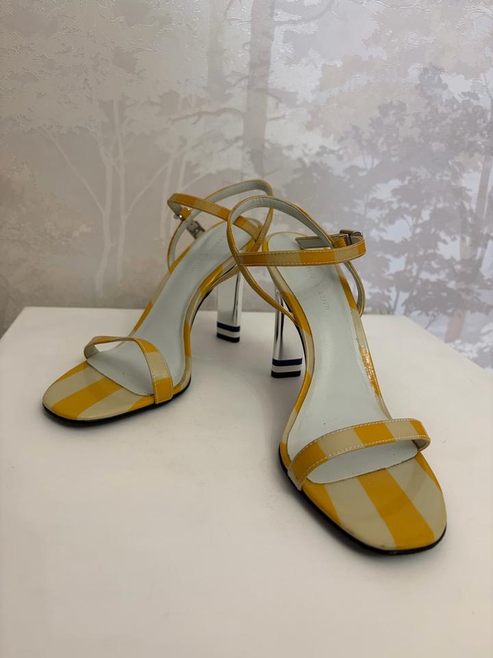 Босоножки Charles & Keith