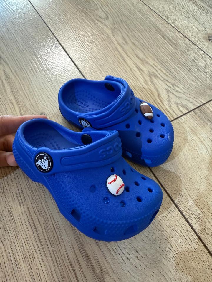 Crocs