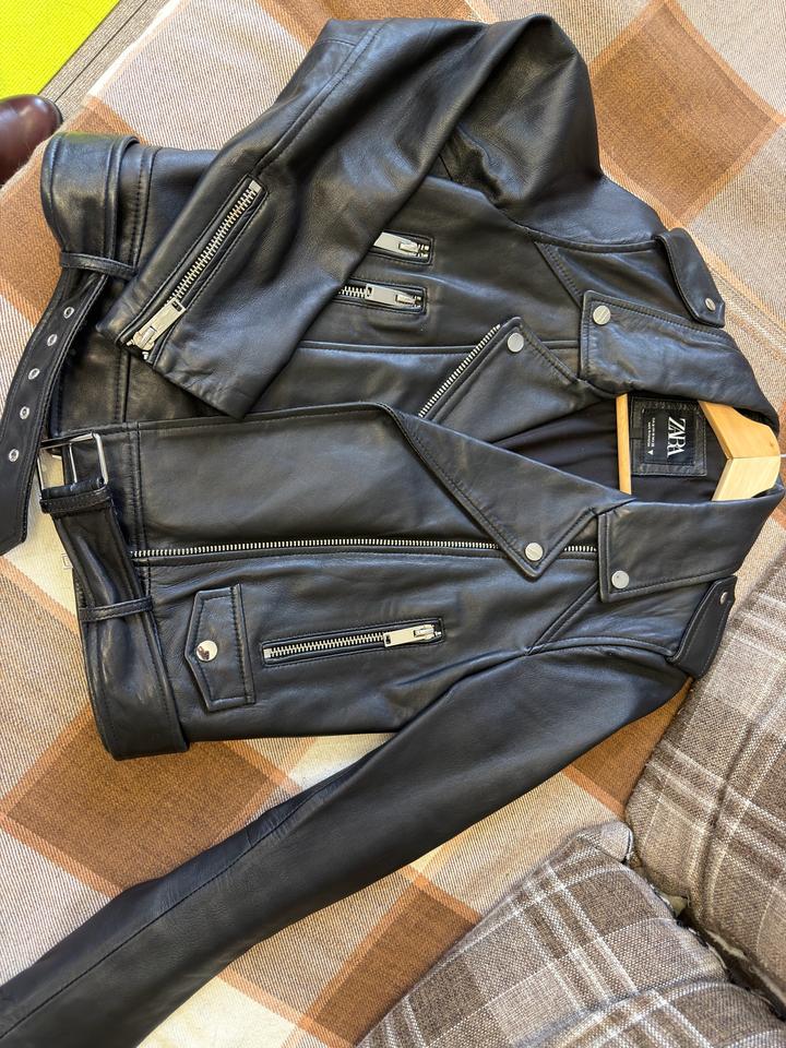 Кожаная куртка ZARA