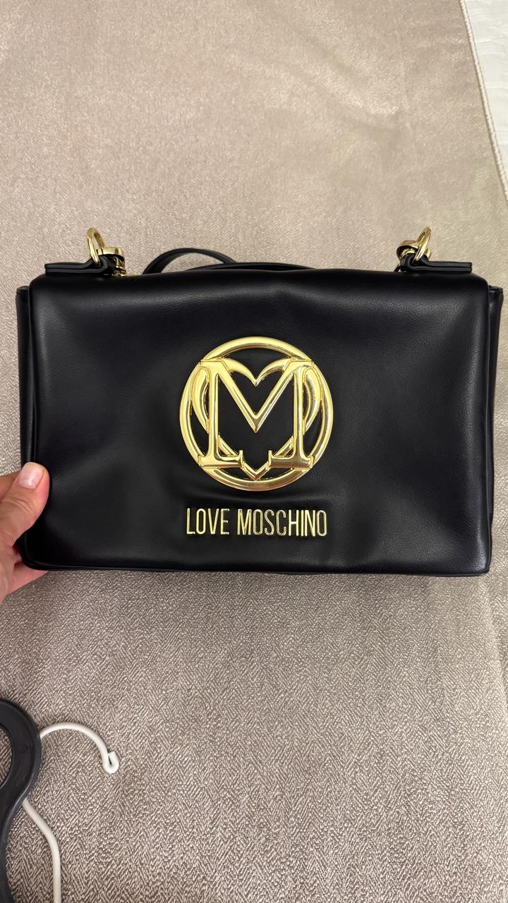 Love Moschino