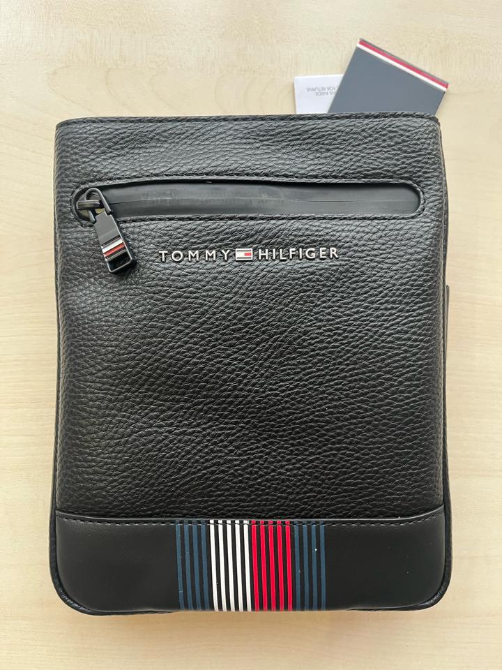 Tommy Hilfiger