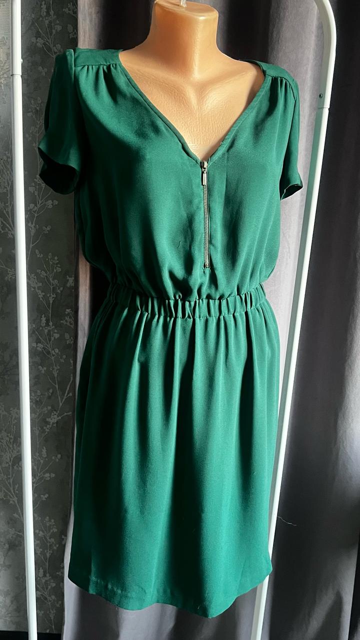 Зеленое платье ZARA BASIC