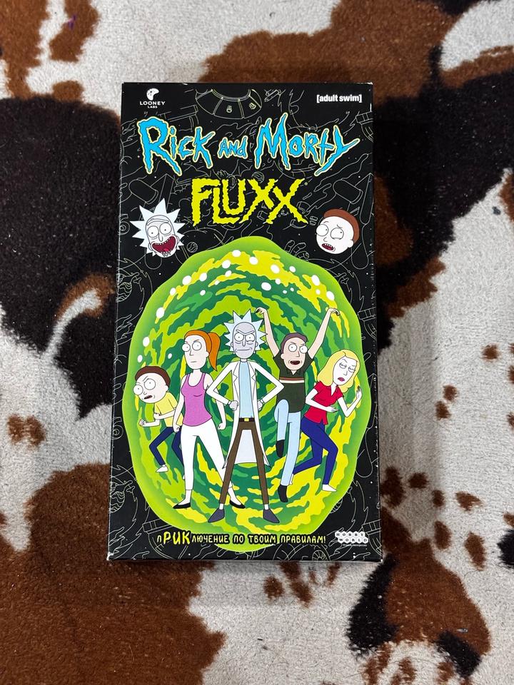 Настольная игра "Fluxx: Рик и Морти"
