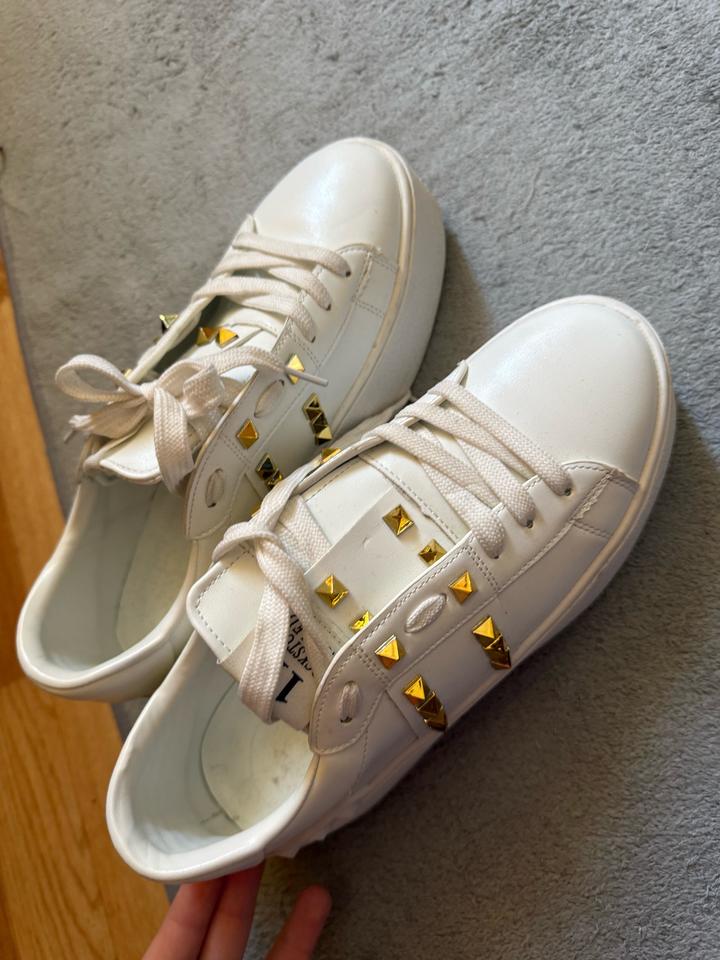 Valentino кросс