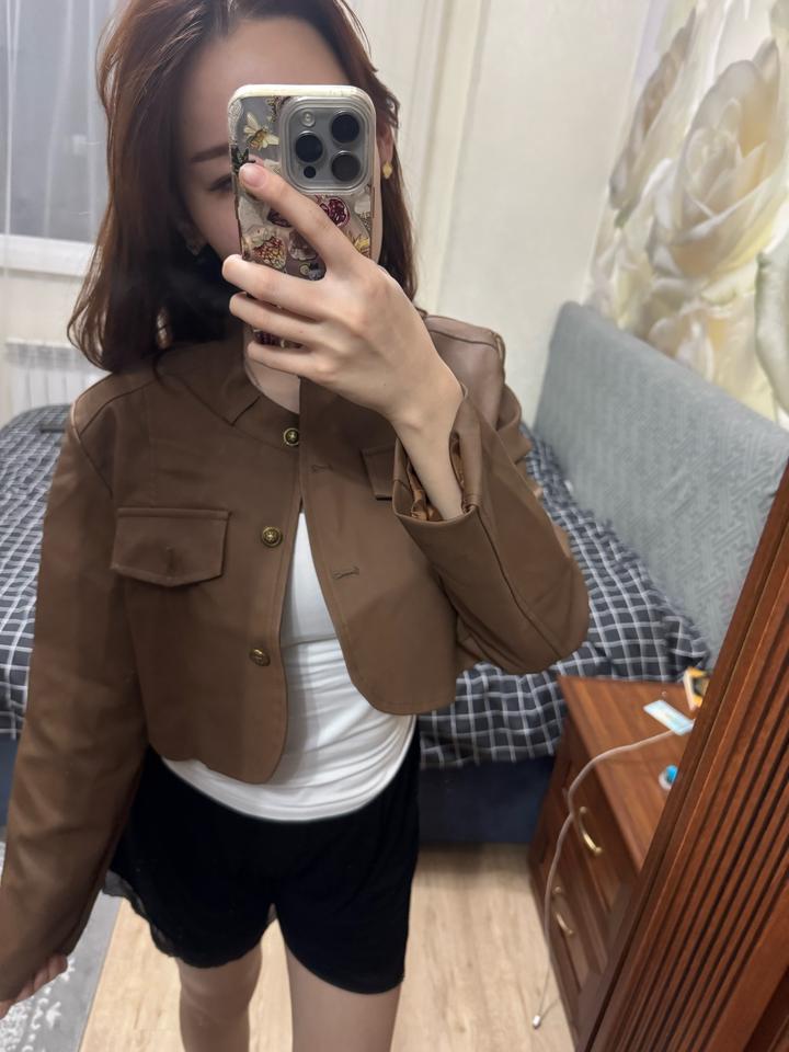 Укороченная куртка из экокожи ZARA