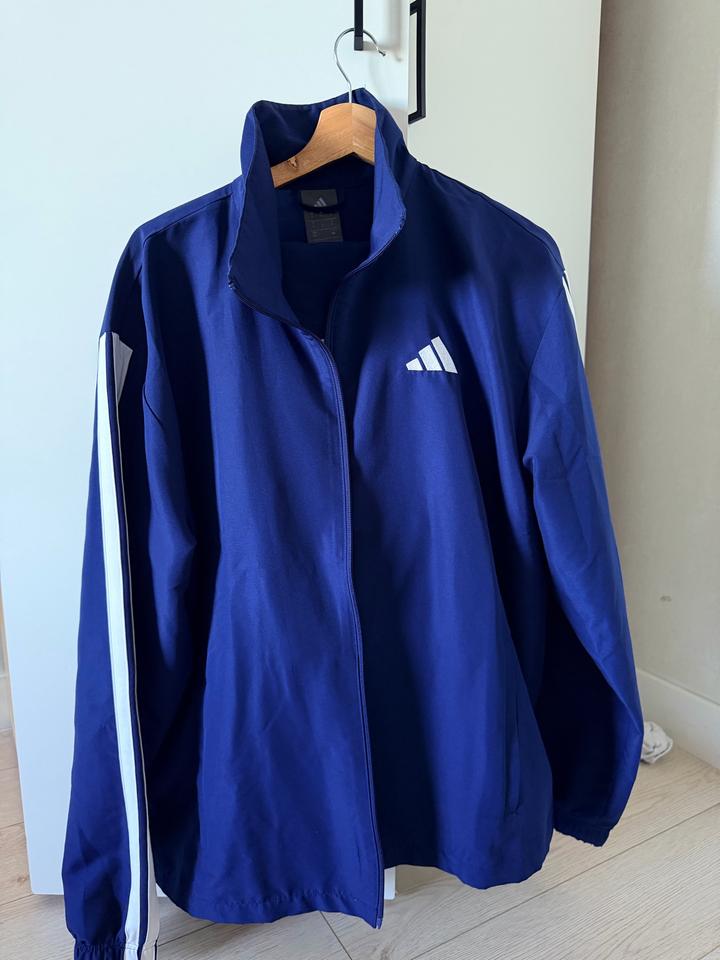 Двойка adidas
