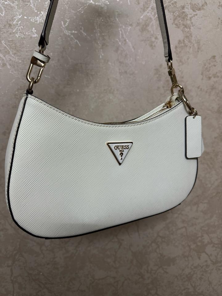 Сумка Guess