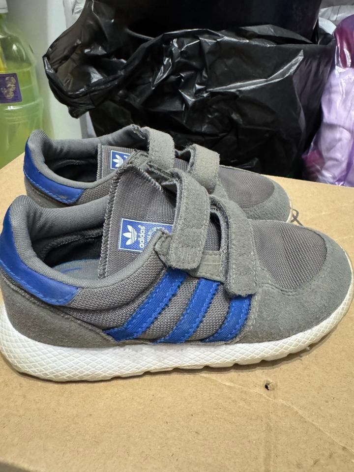 Детские кроссовки adidas
