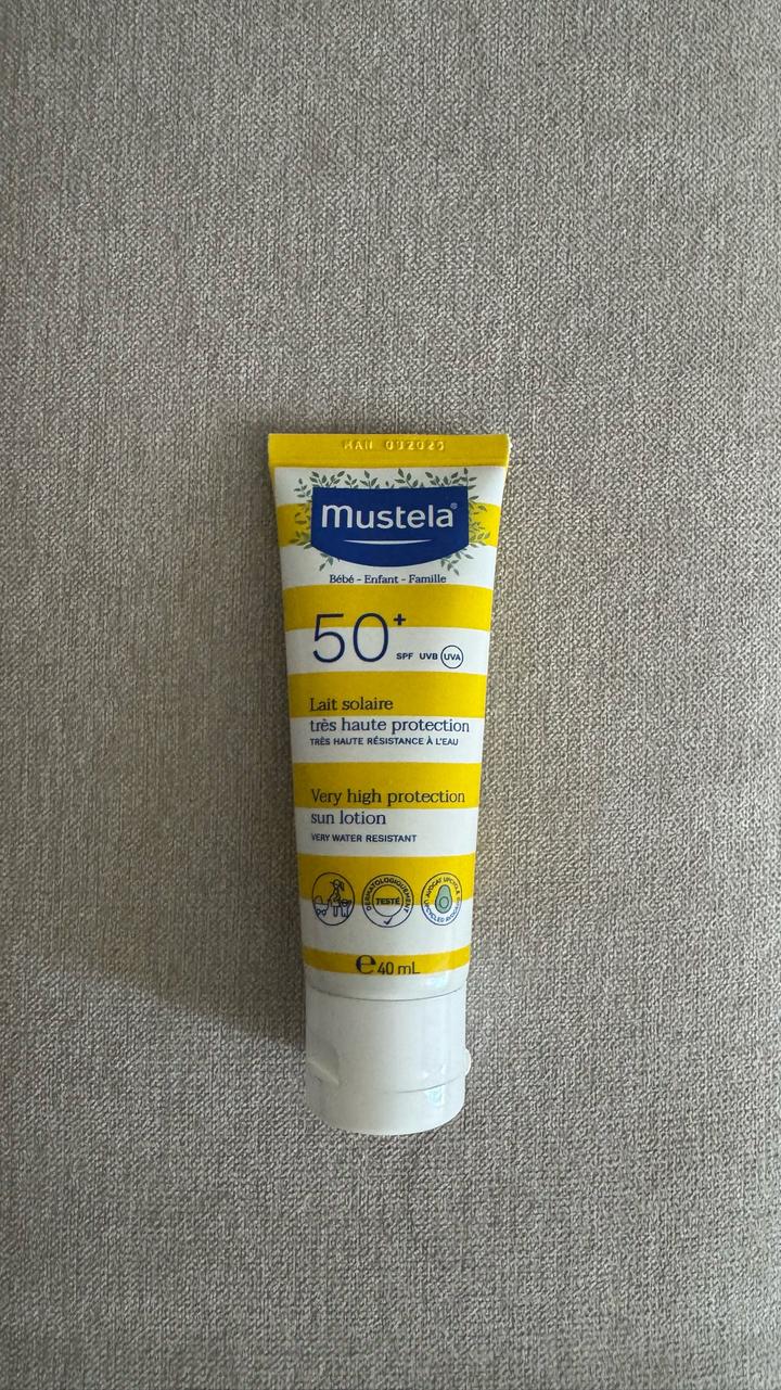 Mustela