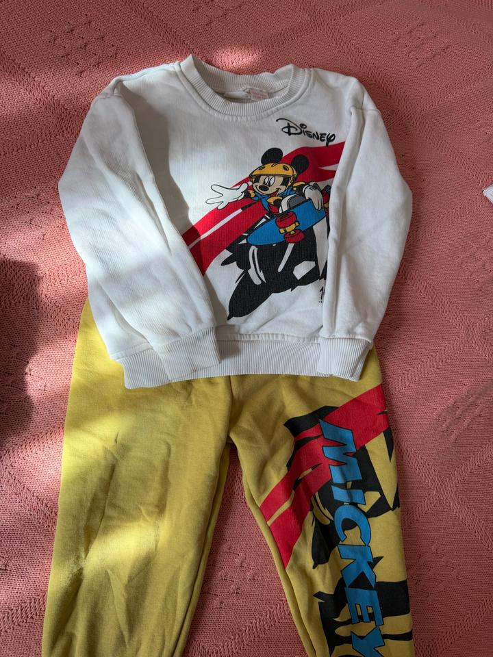 Спортивный костюм ZARA Disney