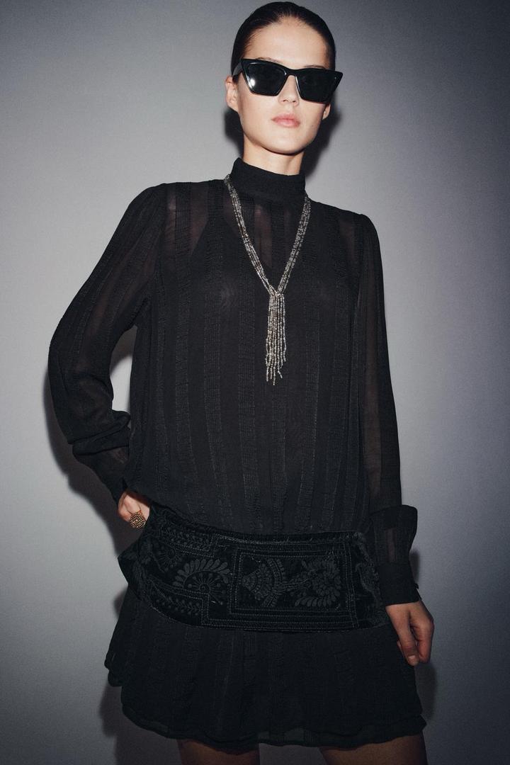 Платье Zara с вышивкой