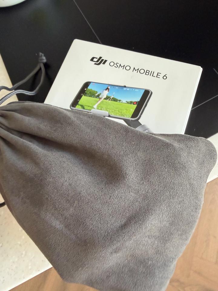 DJI