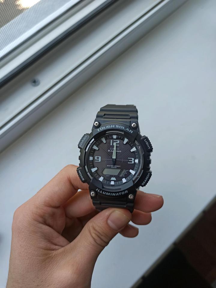 Casio AQ-S810W Tough Solar