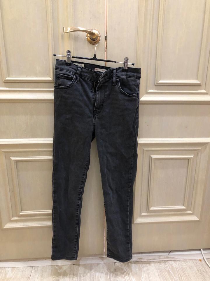 Levi's