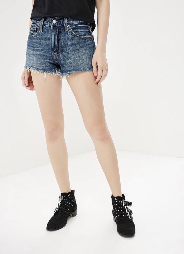 Levi's
