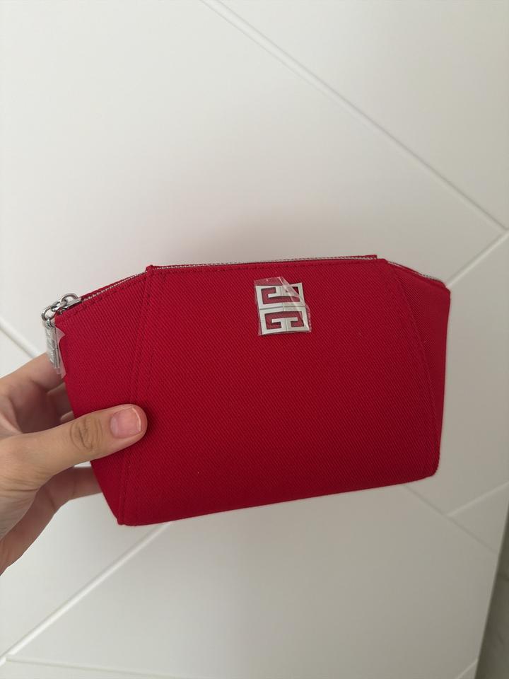 Givenchy косметичка