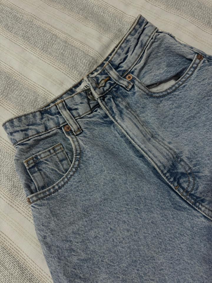Шорты Zara