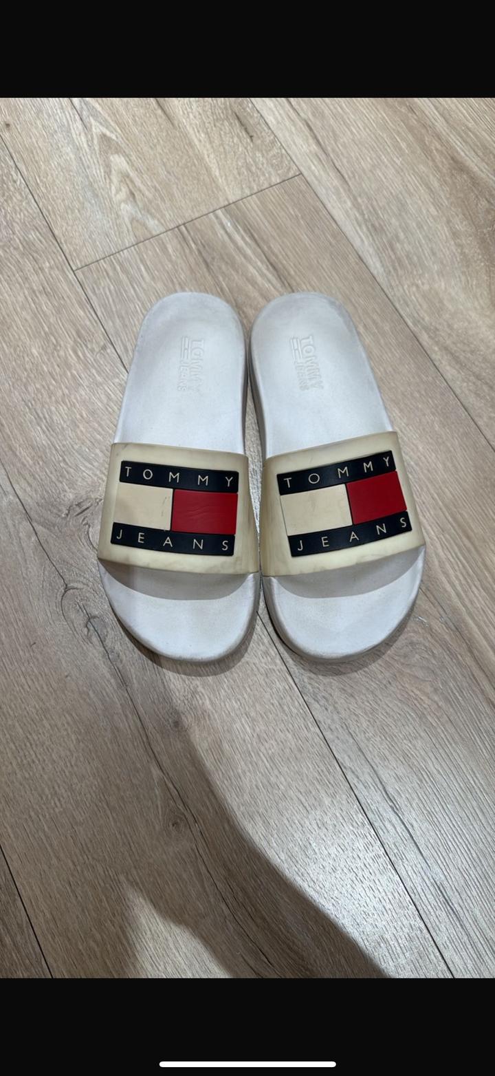 Tommy Hilfiger