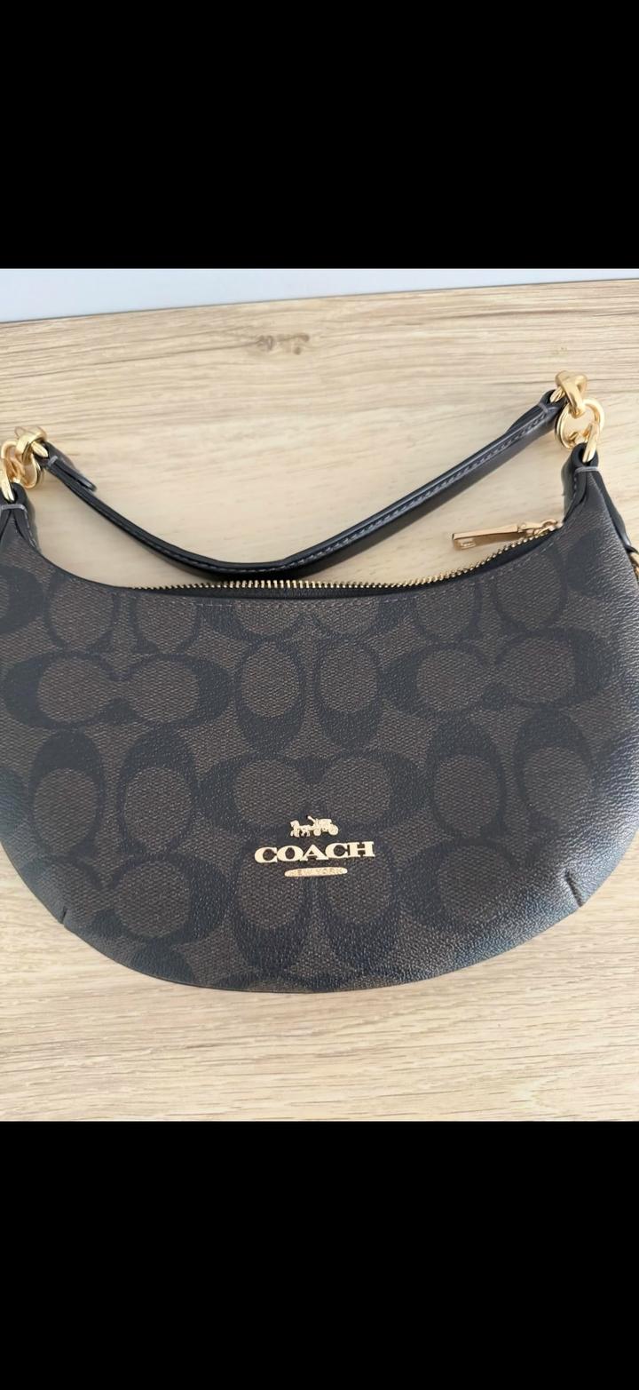Сумка багет Coach