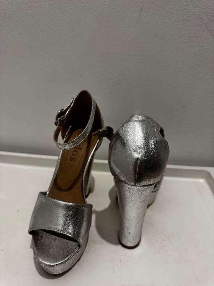 Нет бренда