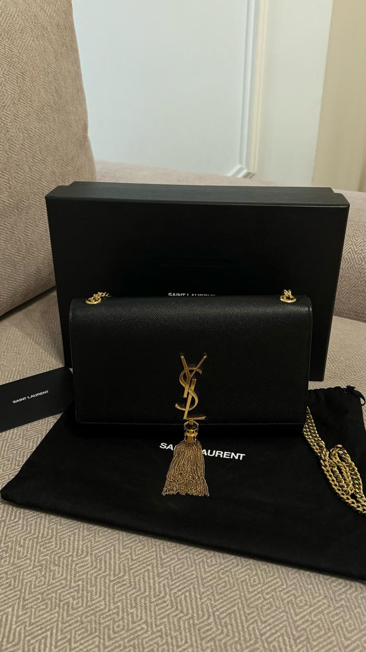 Yves Saint Laurent Сумка Saint Laurent Kate tassel medium