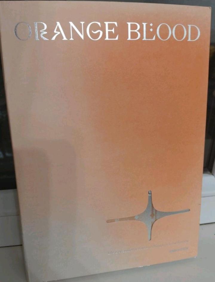 Альбом ORANGE BLOOD южнокорейской k-pop группы ENHYPEN