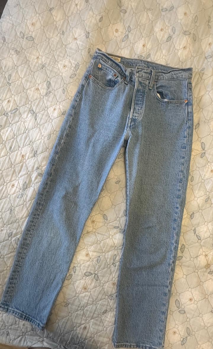 Джинсы Levi's