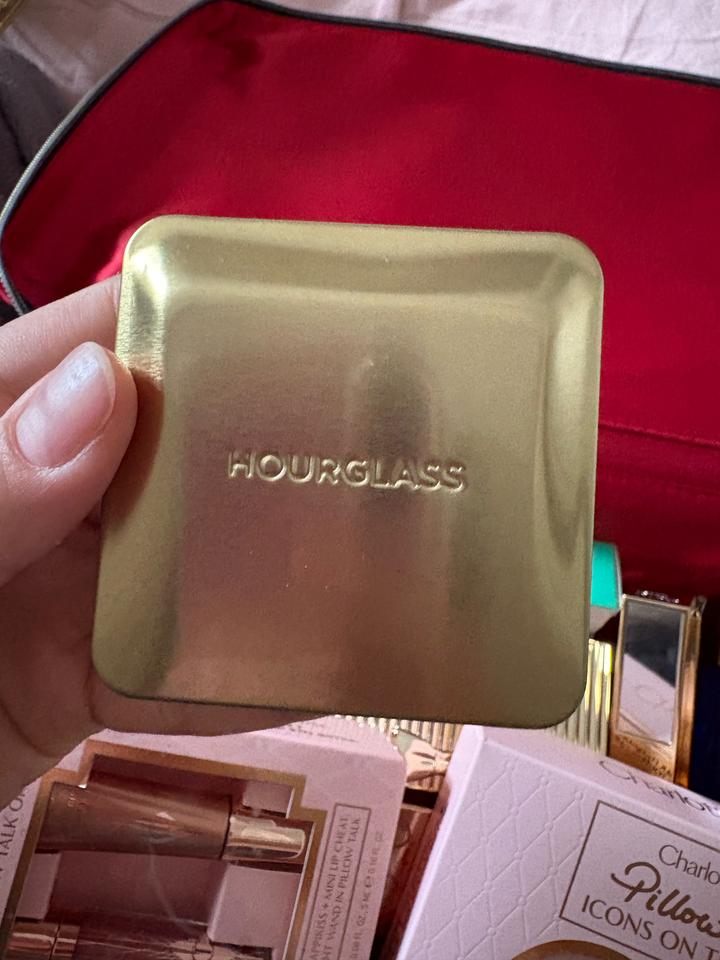 Hourglass