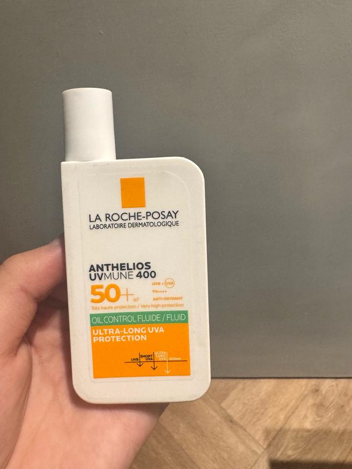 Солнцезащитный флюид La Roche-Posay Anthelios UVMune 400
