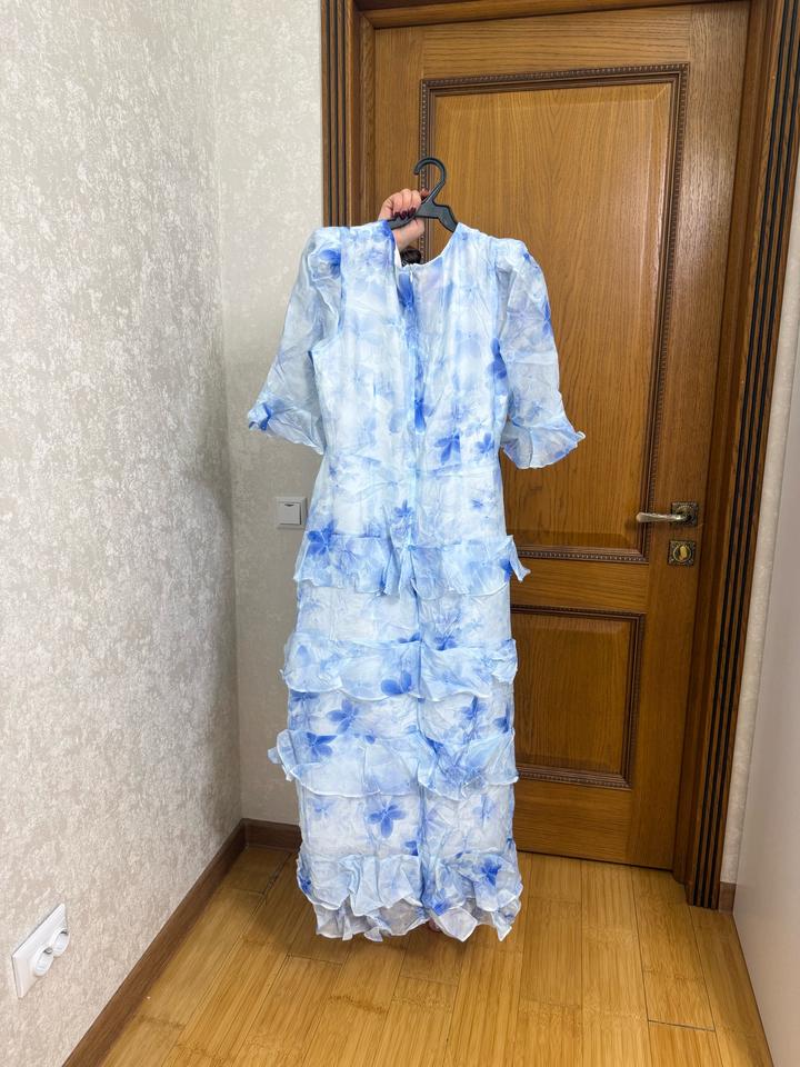 Платье в цветочный принт