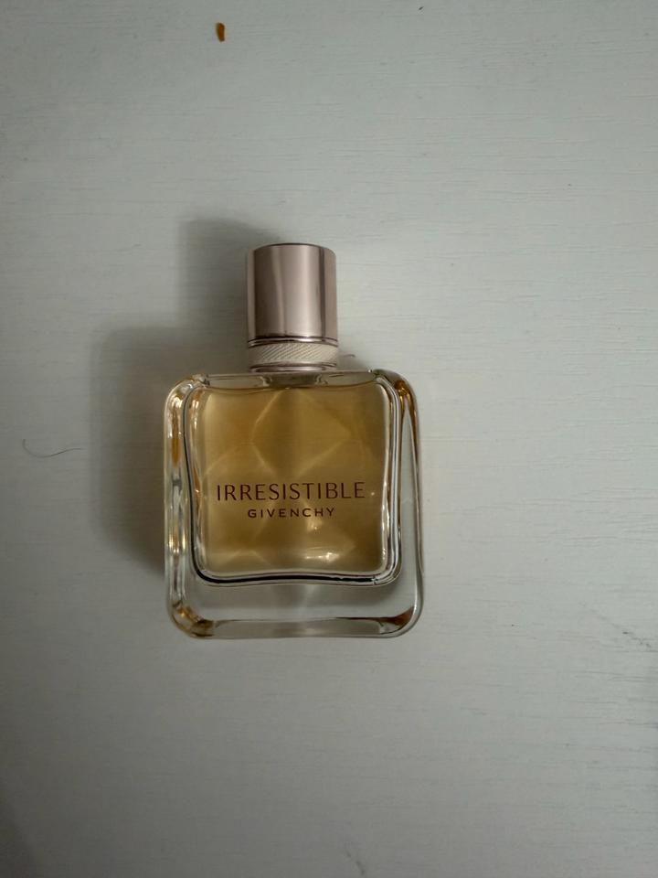 Парфюмерная вода Givenchy Irresistible