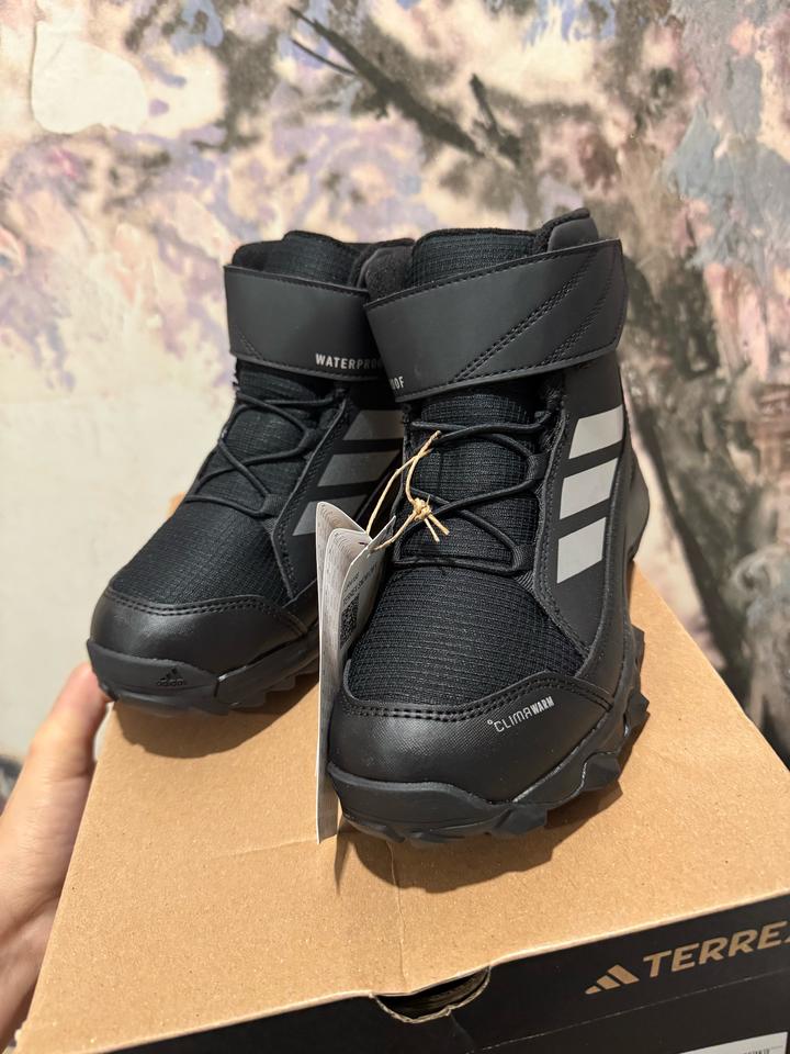 Детские ботинки adidas Terrex