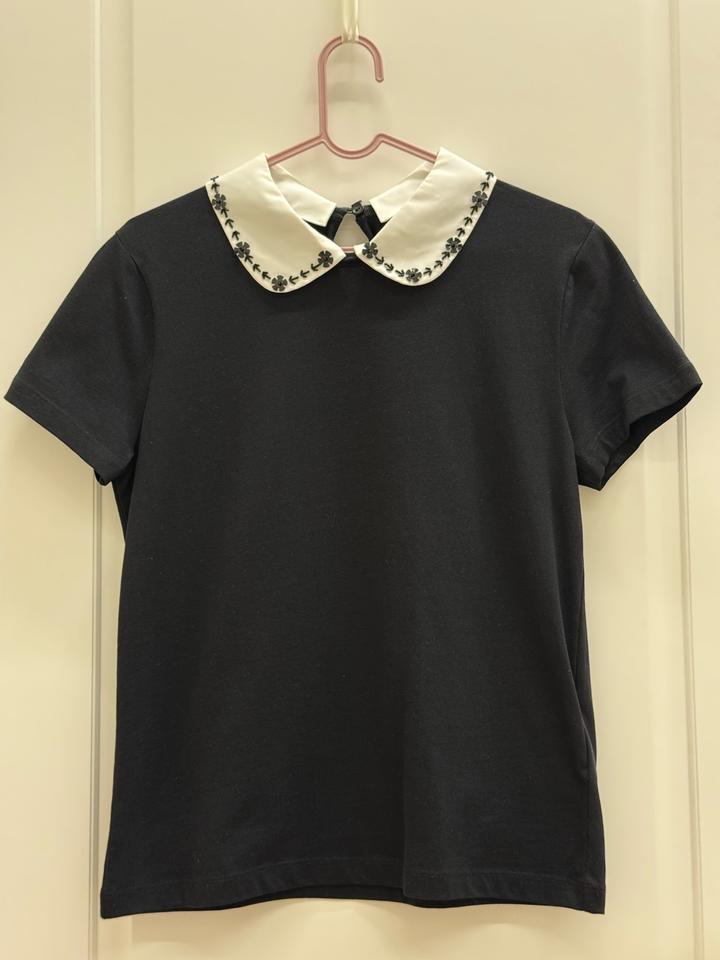 Red Valentino, футболка размер M, с отстегиваемым воротником, 100% хлопок.