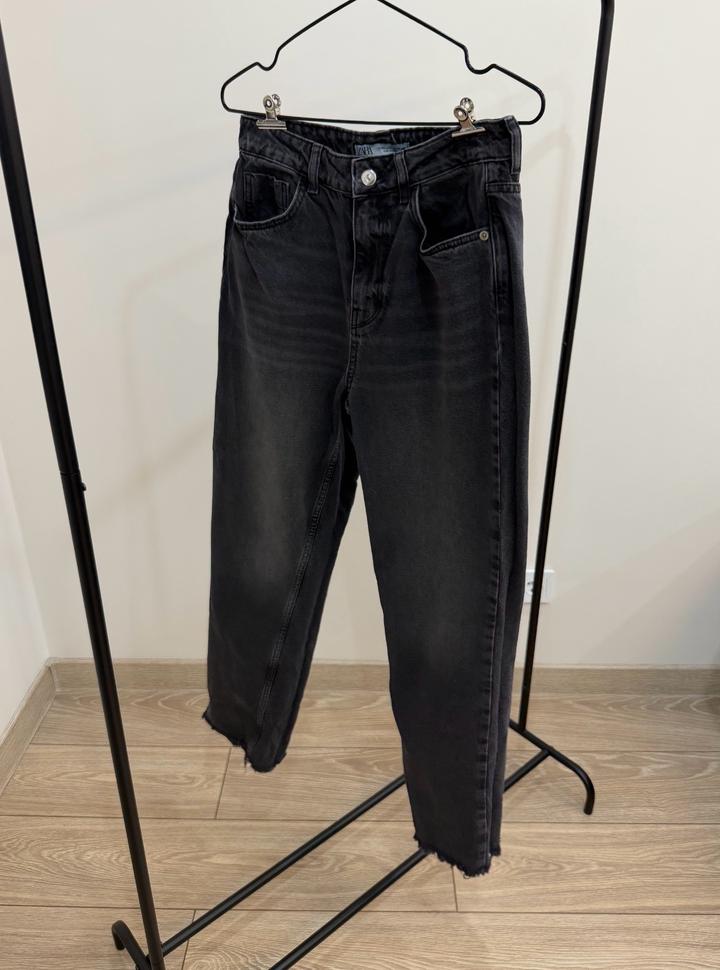 Джинсы Zara
