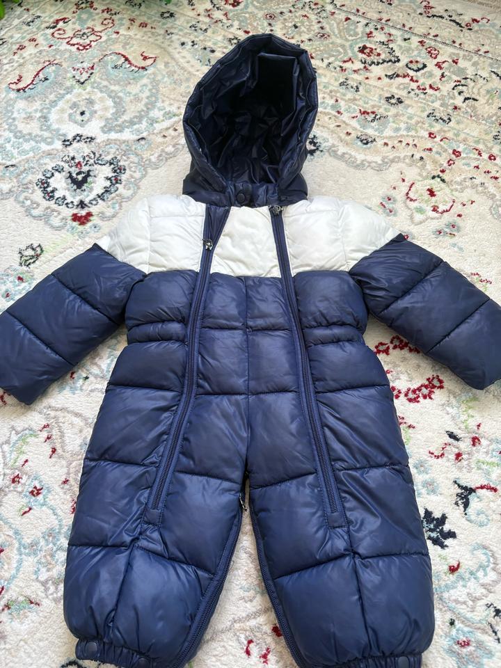 Moncler Утепленный комбинезон