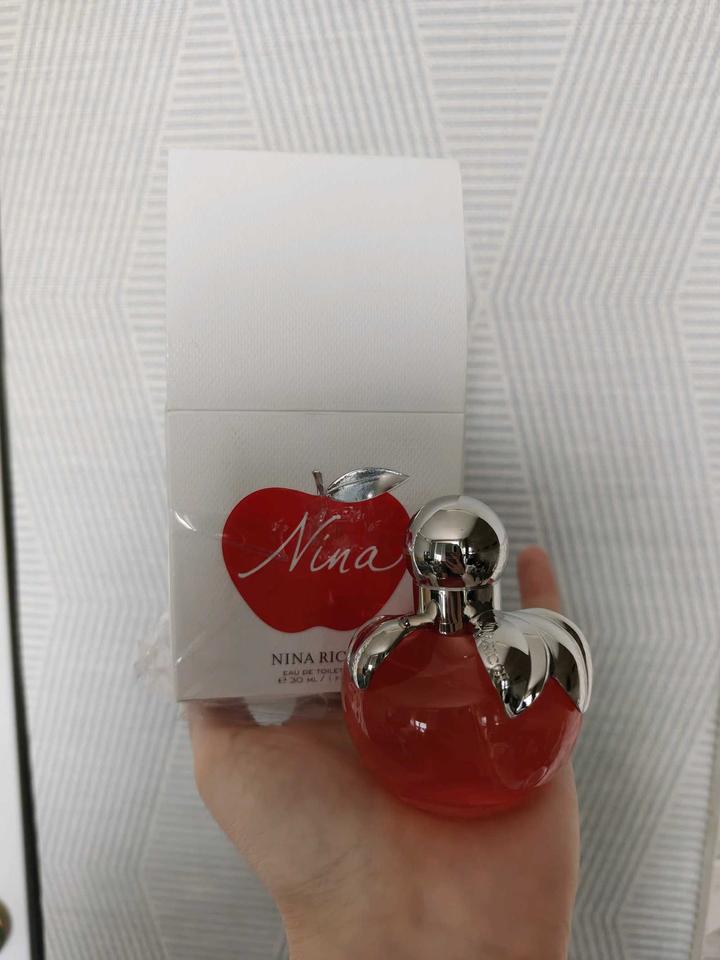 NINA RICCI