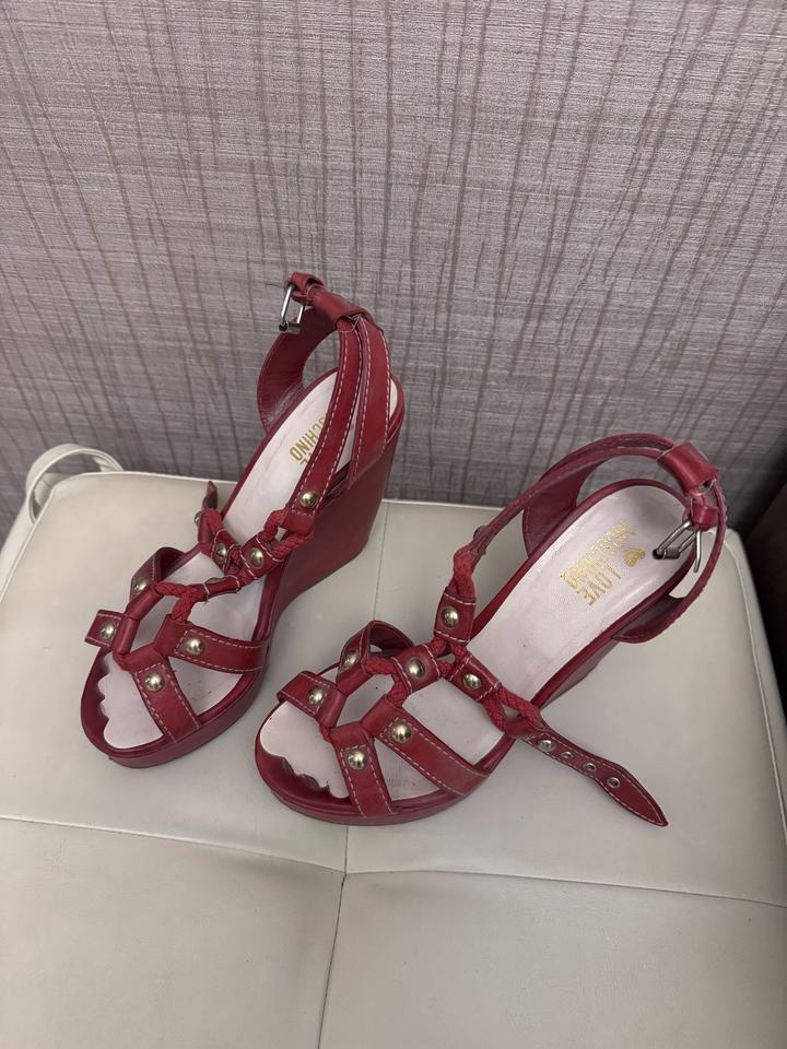 Love Moschino