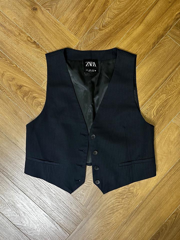 Жилетка ZARA